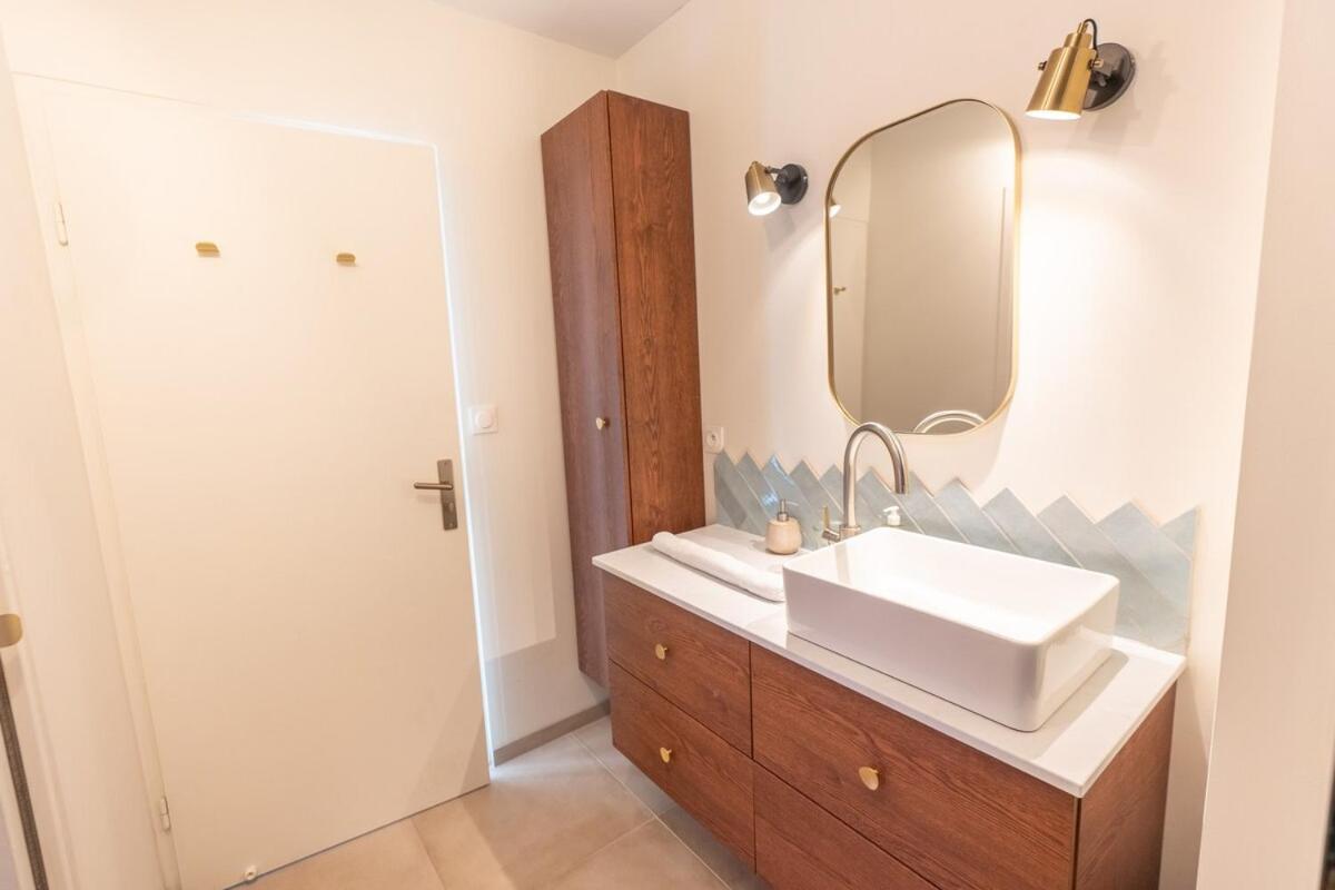 La Desirade, T3, Clim, Terrasse, Pkg, Centre Apartment *