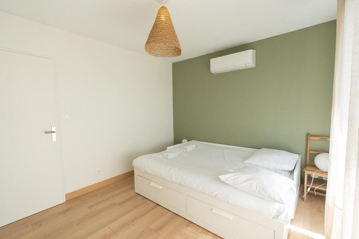 La Desirade, T3, Clim, Terrasse, Pkg, Centre *