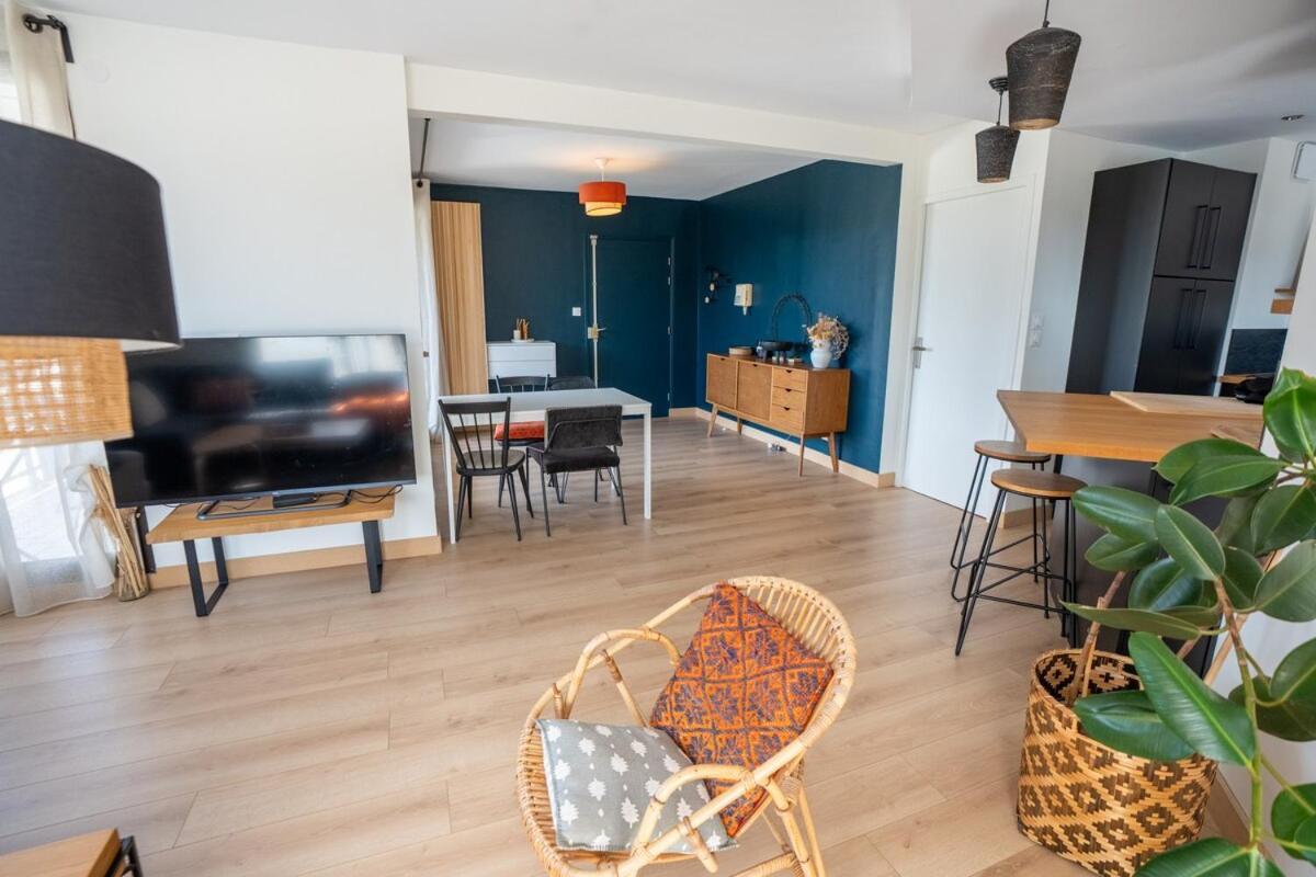 La Desirade, T3, Clim, Terrasse, Pkg, Centre *