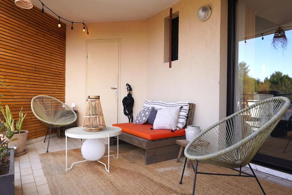 La Desirade, T3, Clim, Terrasse, Pkg, Centre Appartement