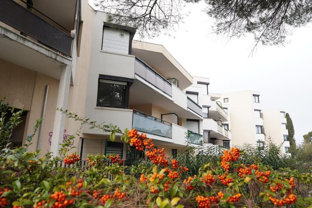 La Desirade, T3, Clim, Terrasse, Pkg, Centre *